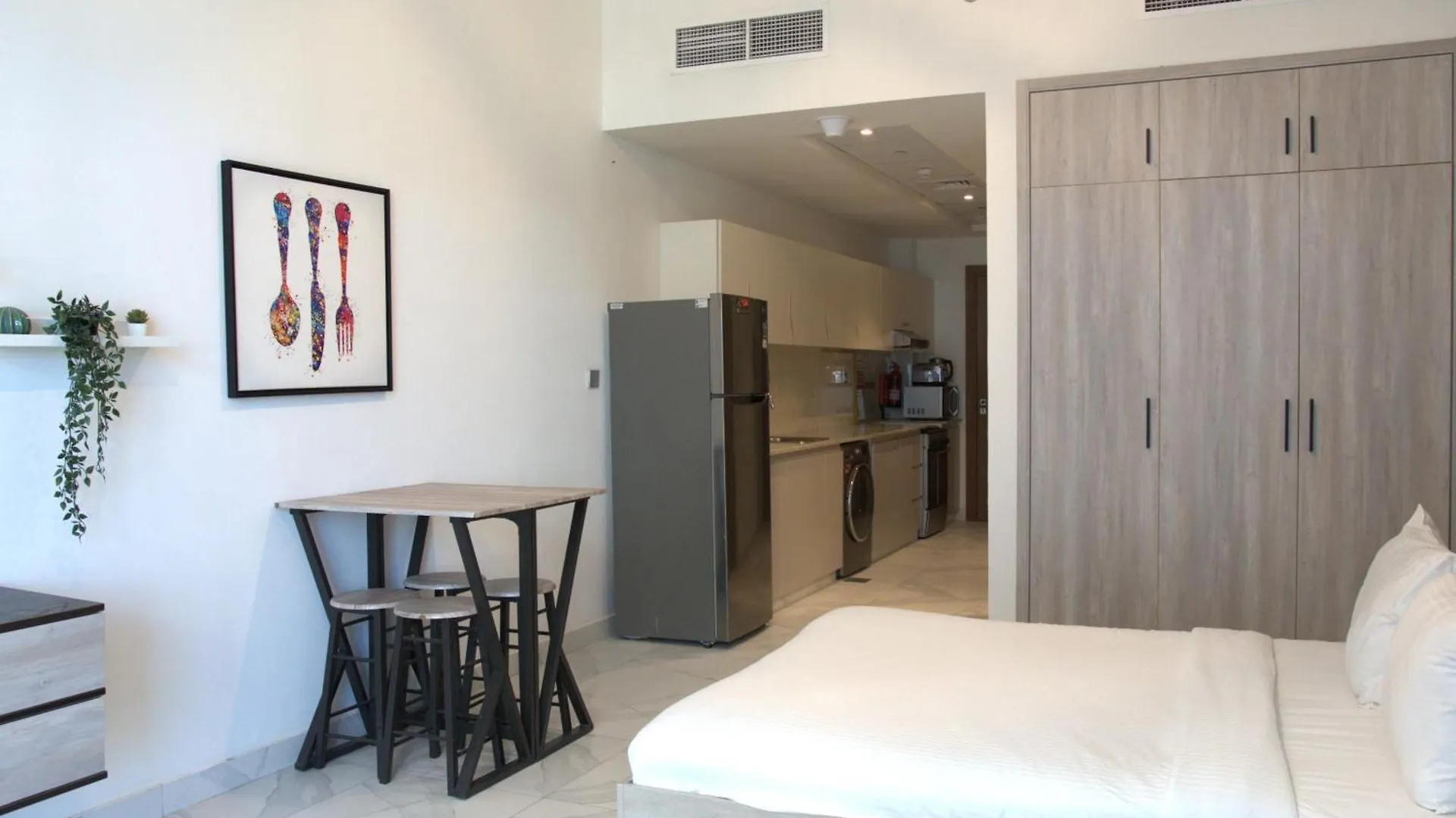 Uptown Getaway Charming Studio With Canal Burj & View Ντουμπάι 0*,  Ηνωμένα Αραβικά Εμιράτα