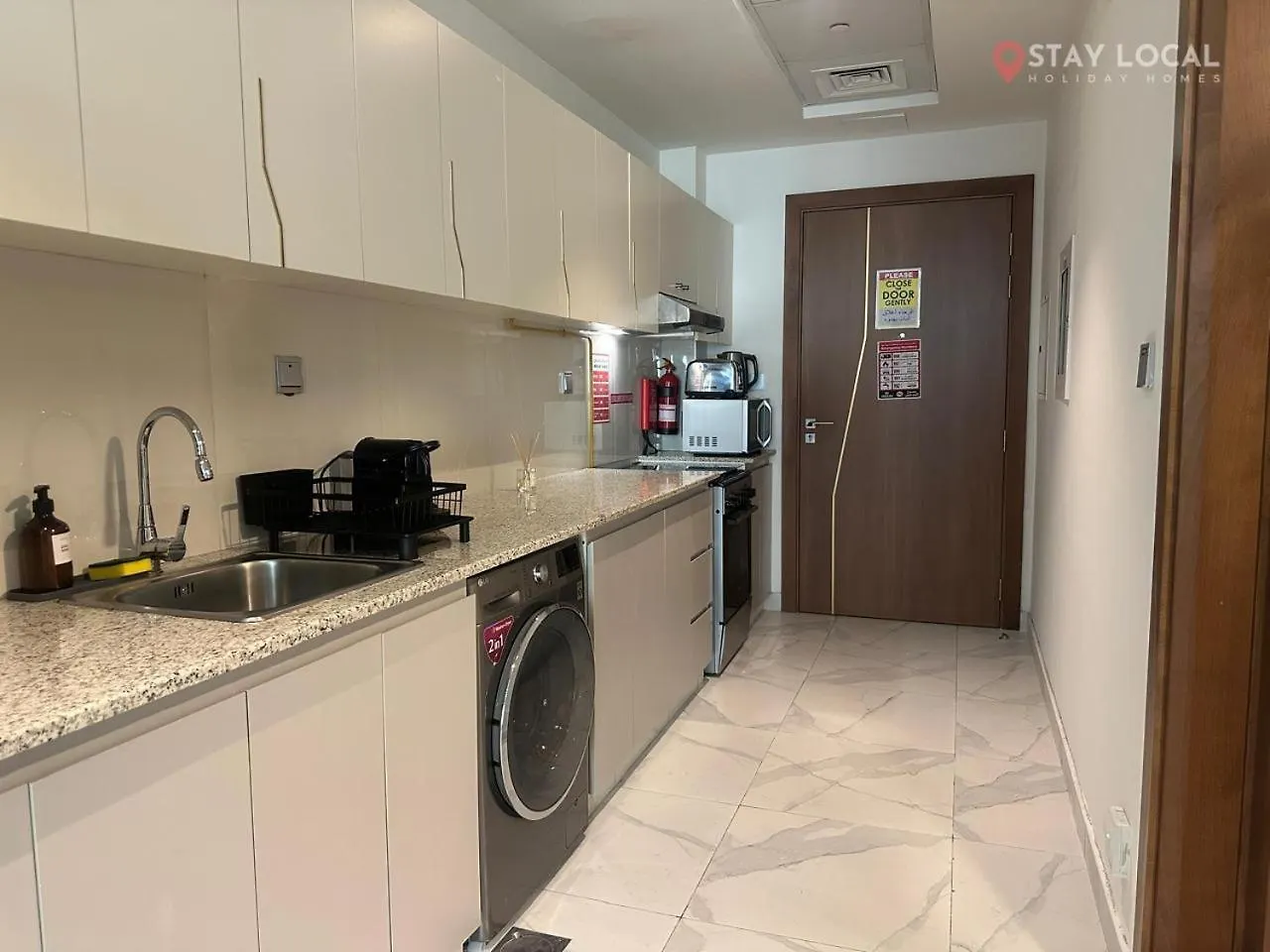 Διαμέρισμα Uptown Getaway Charming Studio With Canal Burj & View Ντουμπάι